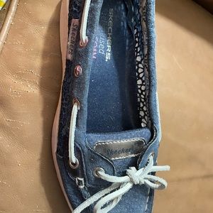 Used Sketchers Memory Foam Navy Boat Shoes 5